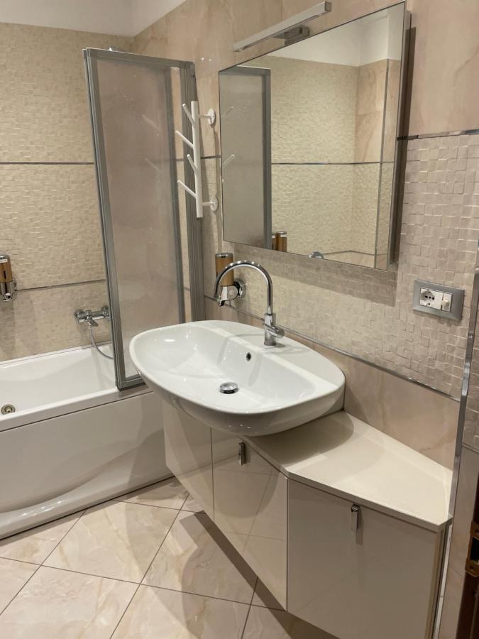 Casa Alessi In Elegant, Spacious And Comfortable * Rome